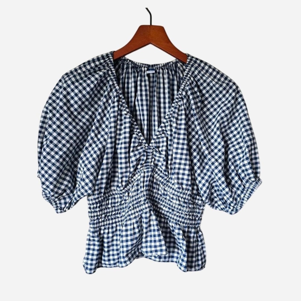 Old navy smocked gingham peplum milkmaid v-neck navy white top small